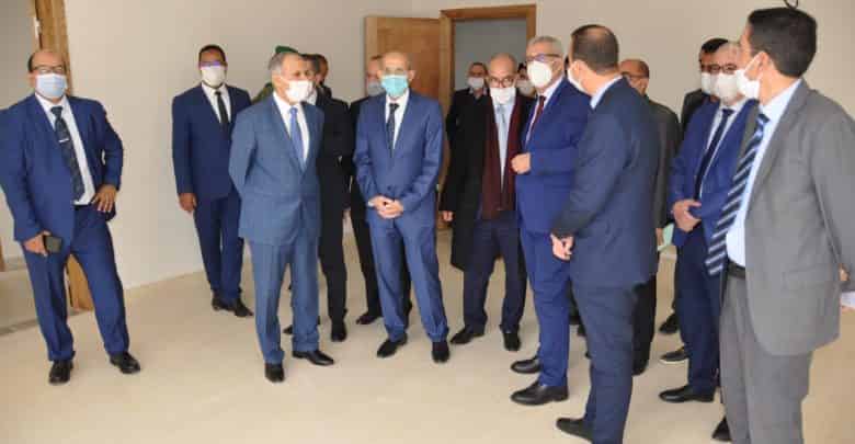 وزير العدل يتفقد ورش بناء المحكمة الابتدائية لسيدي افني