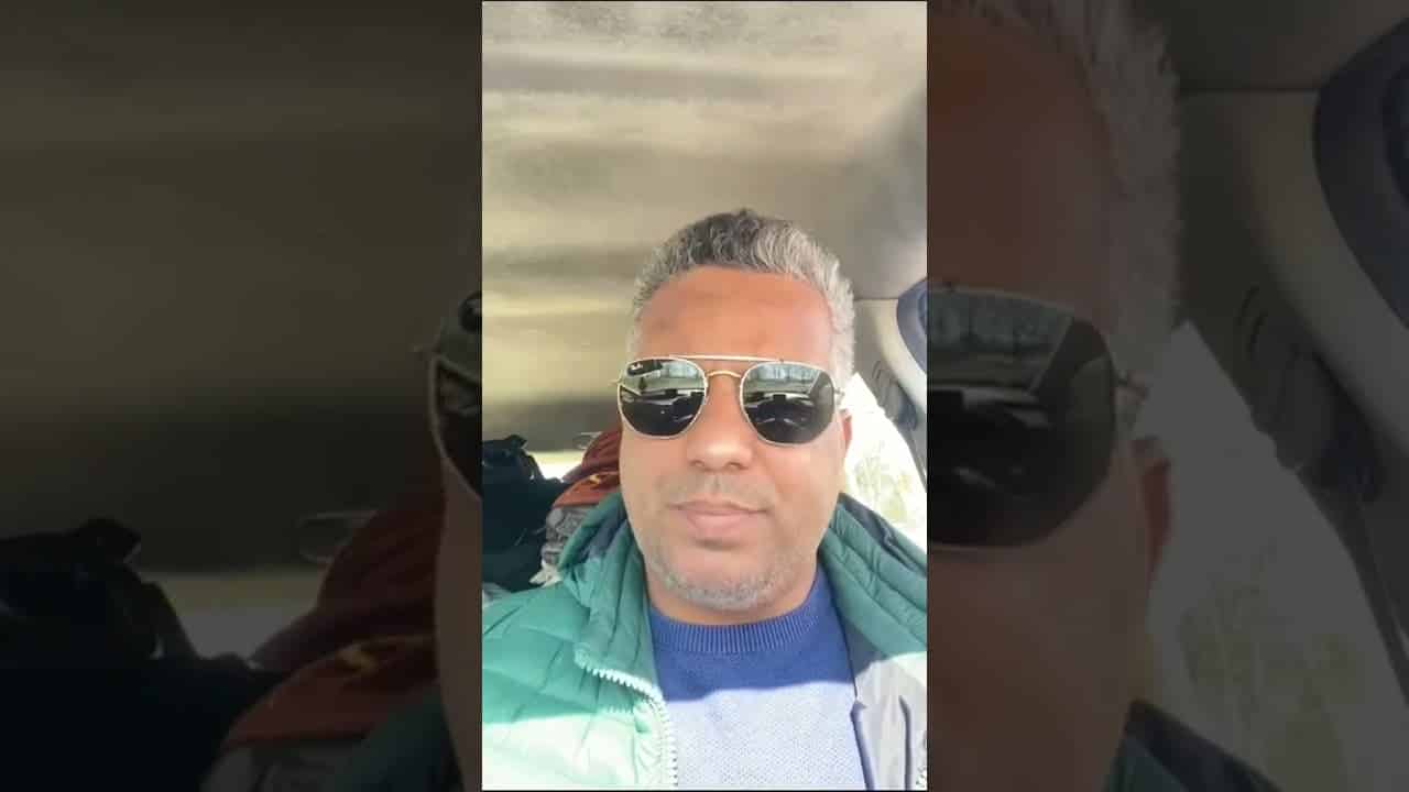بالڨيديو.. الكوميدي جوادي يعيش التشرد بفرنسا ويستنجد بالملك محمد السادس