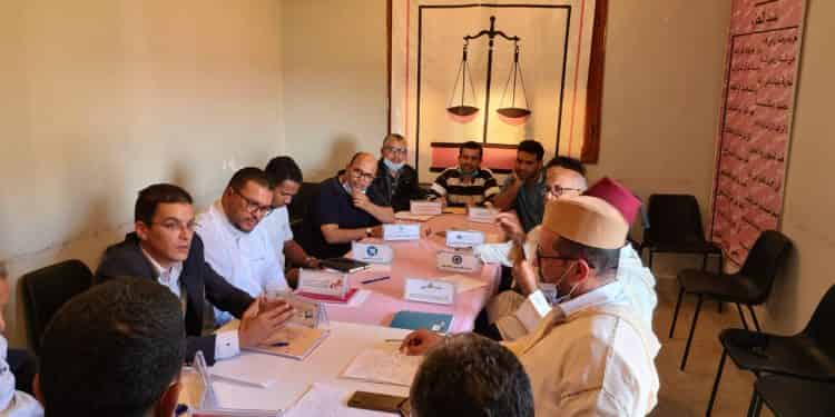 تدبير الصفقات العمومية يجمع أحزاب سياسية في اجتماع طارئ بإنزكان