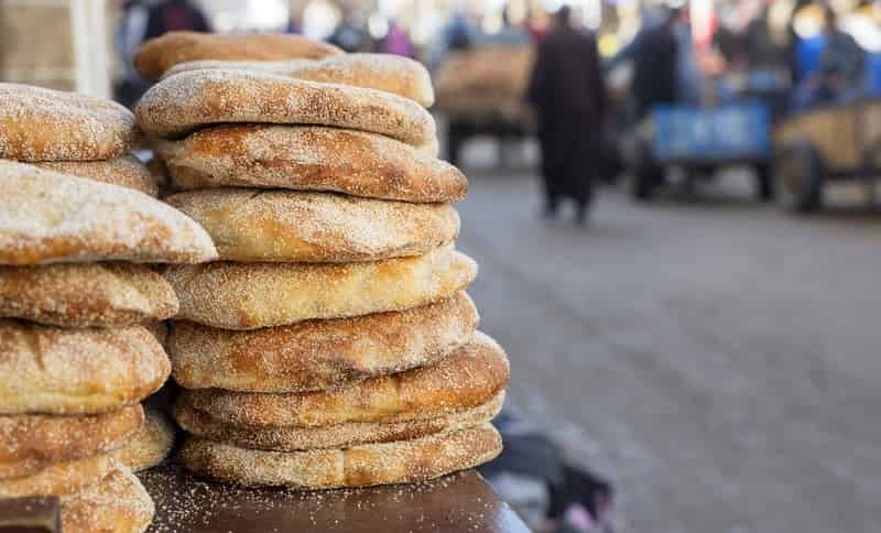 تحذيرات من استعمال أفران مسرطنة في تحضير الخبز وسط الأحياء الشعبية بالمغرب