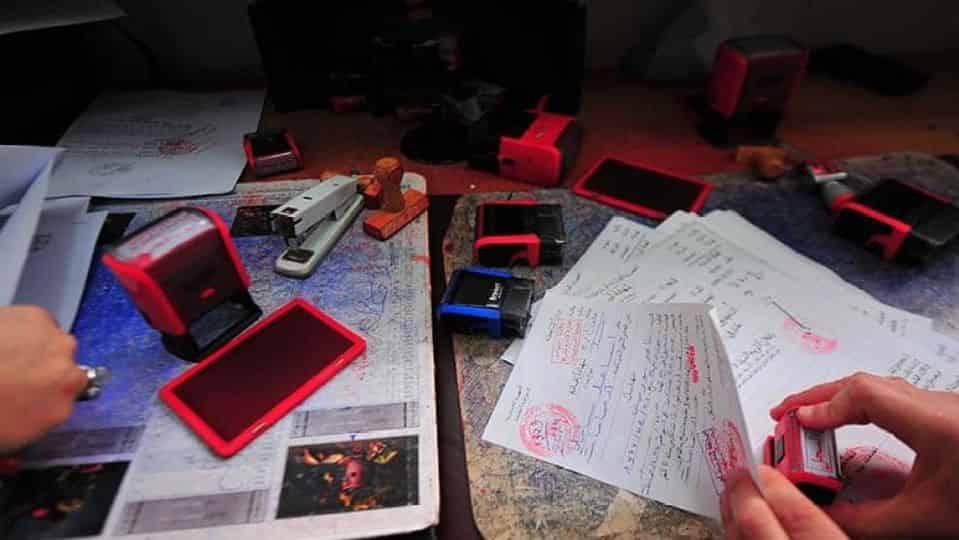 أيت ملول : اكتظاظ رهيب بمكتب تصحيح الإمضاءات بحي أركانة بسبب إغلاق المكاتب الأخرى لأبوابها دون احترام تام للتوقيت الرسمي