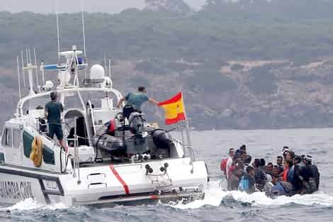 أزمة سبتة المحتلة..إسبانيا تسارع إلى منح المغرب 30 مليون أورو كدعم لوقف تدفق المهاجرين