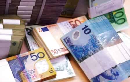 احتياطات المغرب من العملة الصعبة تتجاوز 320 مليار درهم