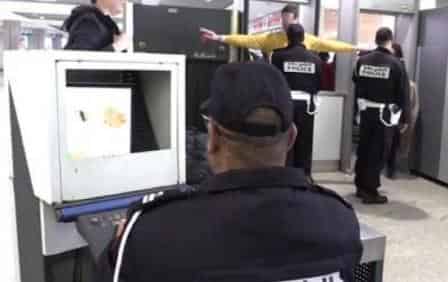 ضبط فرنسي بمطار اكادير أدلى بشهادة اختبار مزورة لفيروس كورونا