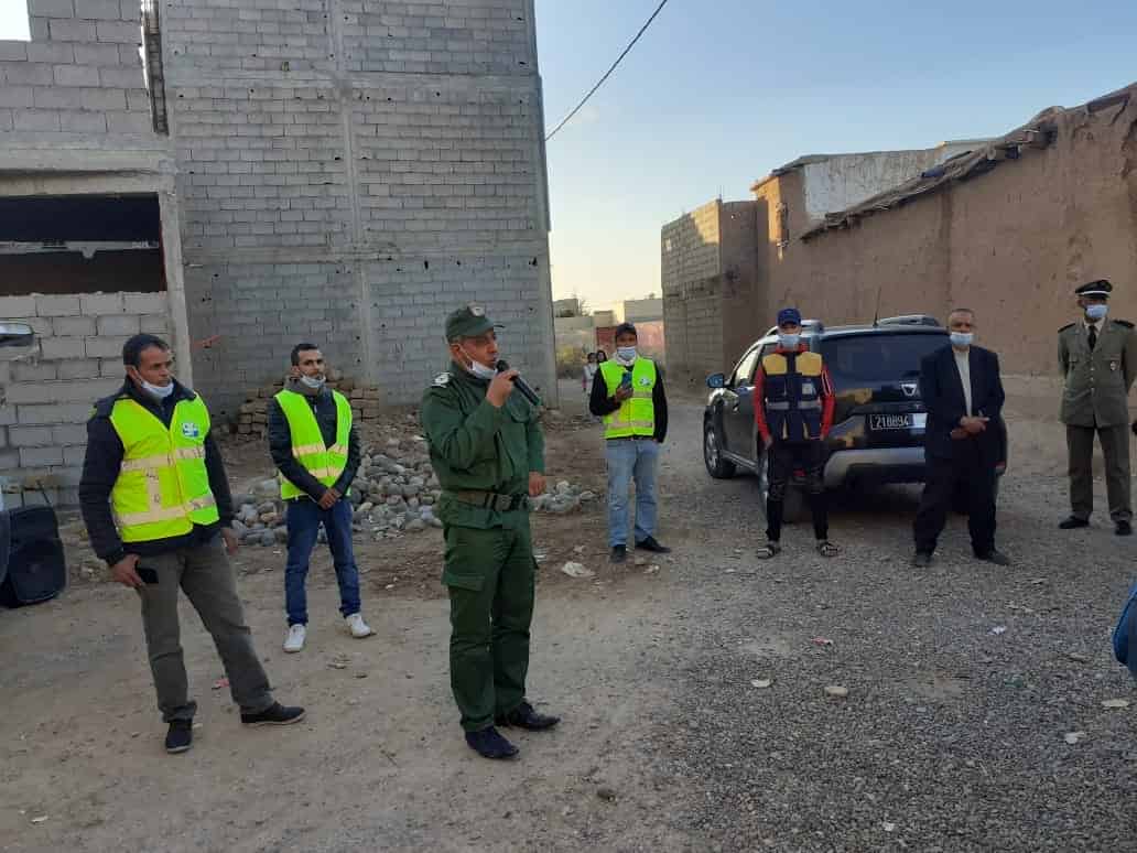 تارودانت: السلطة المحلية بقيادة أحمر تدعو الساكنة  إلى الاستفادة من التلقيح