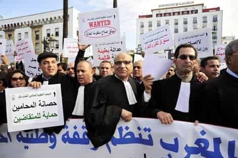 وزارة العدل ستنكب على إصلاح القانون المنظم لمهن المحاماة والتوثيق والمفوضين القضائيين