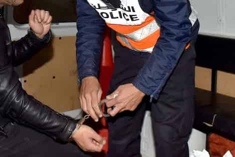 جلسة خمرية بالصويرة تكشف تورط شخصين في عملية سرقة بميناء اكادير “صور”