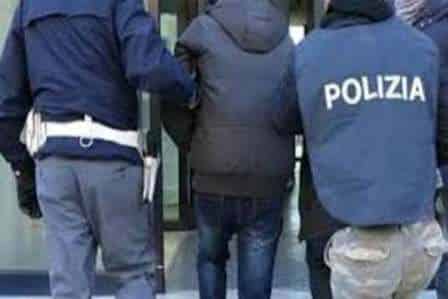 ايطاليا ترحل مغربيا لأسباب تتعلق بالامن العام