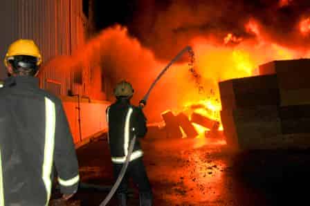 إصابات عديدة في انفجار قوي داخل حاوية لتخزين الوقود بطنجة