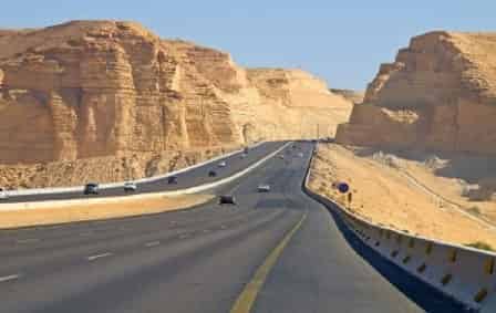 الطريق السريع تيزنيت-الداخلة..تقدم الأشغال بنسبة 60 في المائة