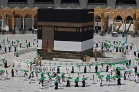 للراغبين في الحج والعمرة.. سلطات السعودية تتخذ إجراءات جديدة