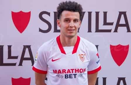 المهاجم المغربي أسامة الإدريسي يتوصل إلى اتفاق مع قادس الاسباني