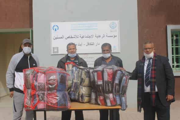 أكادير: مصورو الصحافة الرياضية يزورون نزلاء المؤسسات الاجتماعية ويقدمون لهم مساعدات عينية (بالصور)