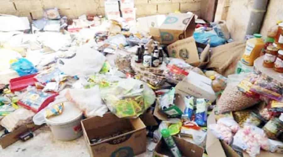 درك القليعة يحجز كميات هائلة من المصبرات والزيتون الفاسد داخل مستودع سري