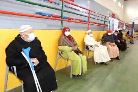 الطيب حمضي : موجة “أوميكرون” تقترب من نهايتها لكن الفيروس مازال موجودًا