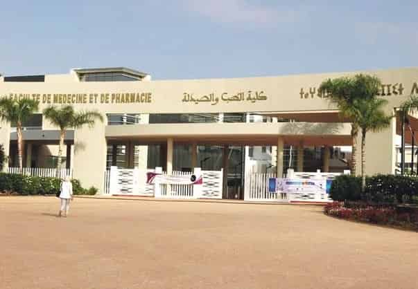 طلبة الطب يرفضون إدماج زملائهم القادمين من أوكرانيا بالكليات المغربية :