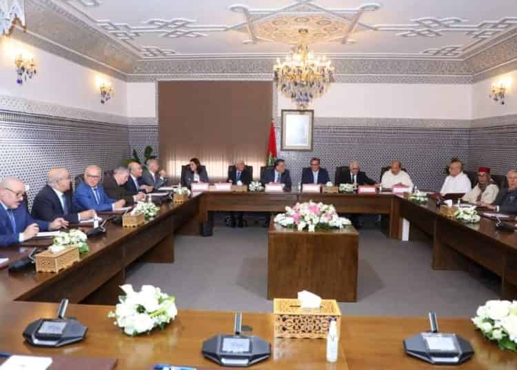 بالصور.. الأغلبية الحكومية تجتمع بمقر حزب الاصالة والمعاصرة