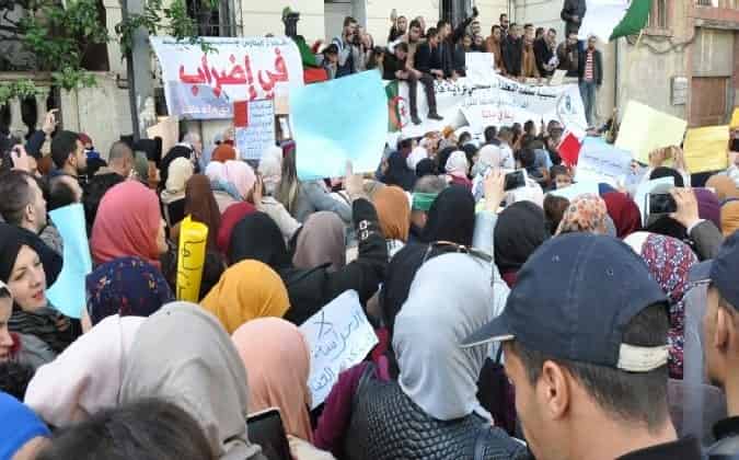 الجزائر…إضراب عام يشل قطاع الوظيفة العمومية