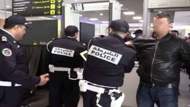 شرطة الحدود بمطار أكادير المسيرة توقف جزائريين للاشتباه في تورطهما في تزوير وثائق السفر