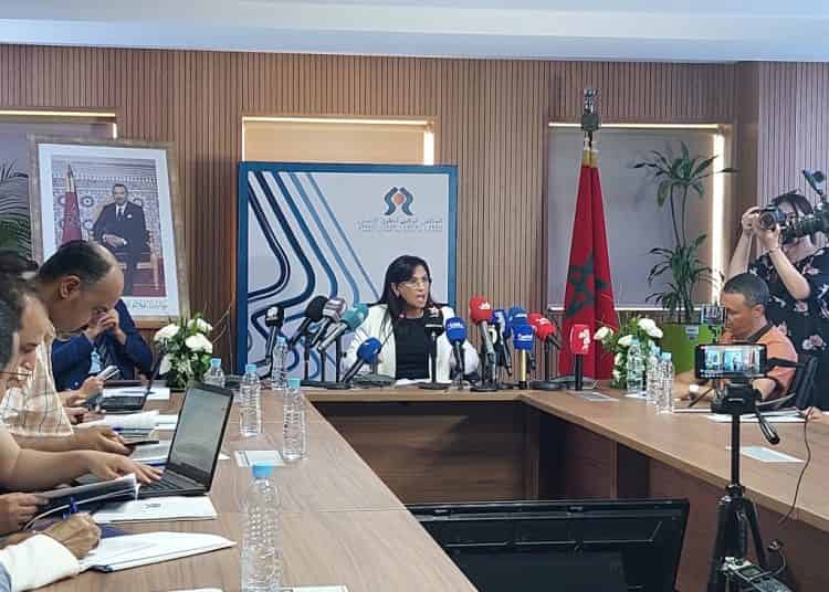 الحموشي يعاقب42  موظفا أمنيا كانوا موضوع شکایات حول العنف وسوء المعاملة￼