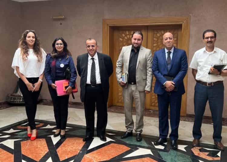 عامل عمالة إنزكان يجتمع بالمجلس الجهوي للسياحة رفقة رئيس المجلس الإقليمي للسياحة