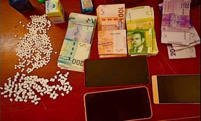 توقيف متهمة بحوزتها 370 قرصا مخدرا بمحطة القطار