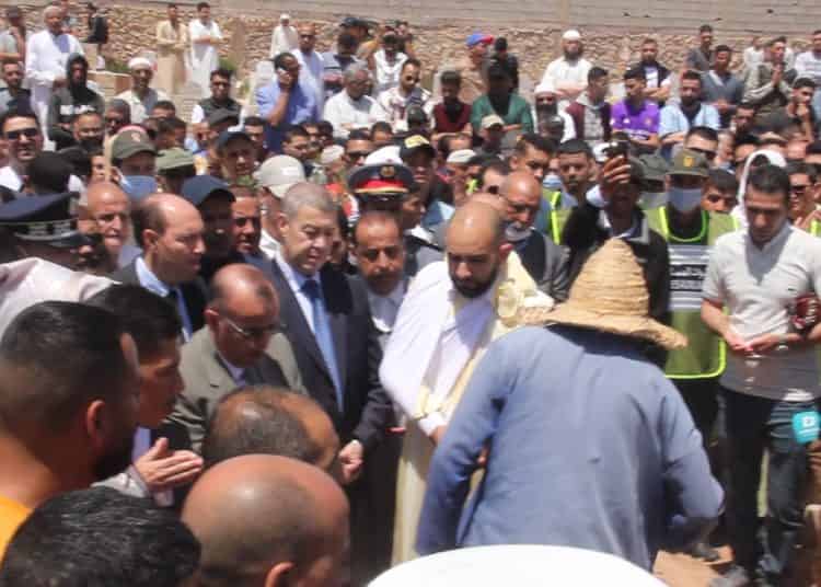 في موكب جنائزي مهيب تقدمه عامل إنزكان أيت ملول  ووالي أمن أكادير :تشييع جثمان ضابط الشرطة مامون فقير (صور)￼