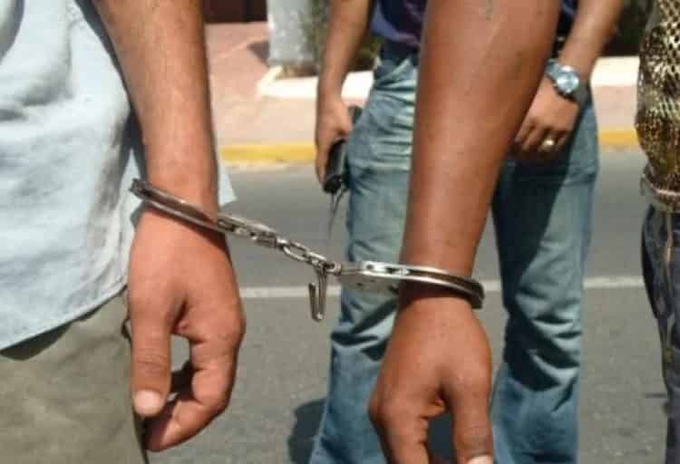 أمن العيون يفكك شبكة للهجرة السرية￼