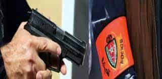اكادير.. موظف شرطة يضطر لإشهار سلاحه الوظيفي لتوقيف شخص خطر