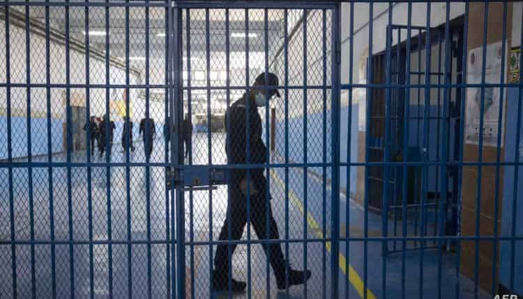 ضمنها رجال أمن وموظفة ولائية.. السجن النافذ لأفراد شبكة مطار مراكش￼