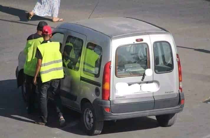 توقيف 10 أشخاص في حملة استهدفت أصحاب “الجيليات الصفراء”