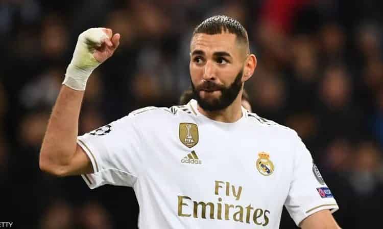 ريال مدريد يسعى لتجديد عقد بنزيمة