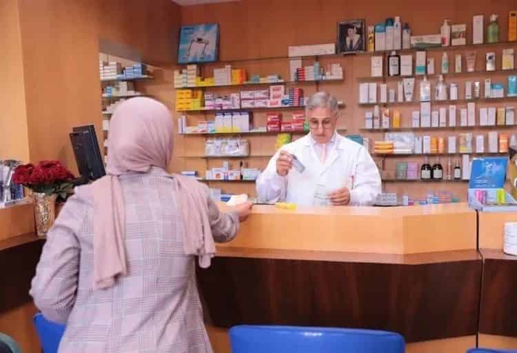 الصيادلة يدعون إلى تأهيل القطاع لإنجاح التغطية الصحية الشاملة في المغرب