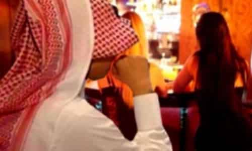 طنجة.. مداهمة فيلا راقية وتوقيف خليجيين ومومسات￼