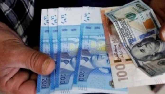 تقلبات العملة في العالم.. الدولار ينخفض أمام الدرهم&nbsp;المغربي