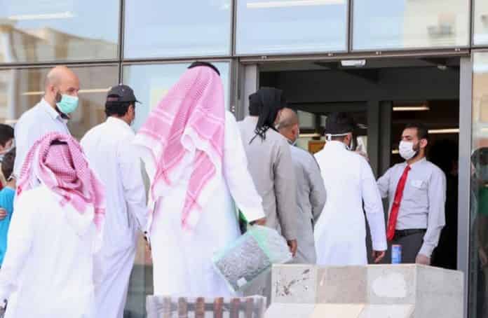 السعودية تدعو جميع الحجاج إلى ارتداء الكمامة حفاظا على صحتهم