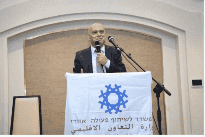 وزير التعاون الإسرائيلي عيساوي فريج يبدأ زيارته إلى المغرب من مدينة طنجة