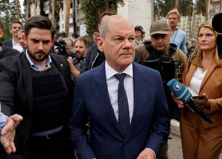 مثول المستشار الألماني أمام لجنة التحقيق بالبرلمان على خلفية احتيال ضريبي￼