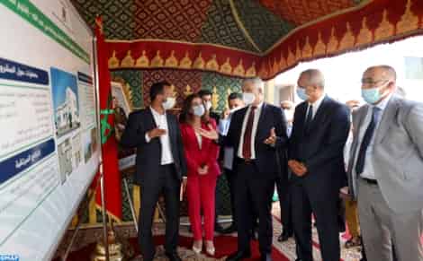 وزير الفلاحة يقوم بإطلاق وتفقد والوقوف على تقدم إنجاز عدة مشاريع للتنمية الفلاحية بالحسيمة.