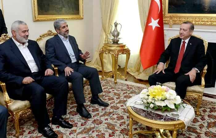 تركيا وإسرائيل.. تطبيع يفضح نفاق حماس وتناقضاتها￼