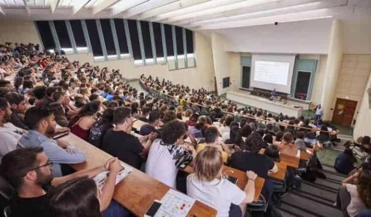 التعليم الجامعي.. تغيير الانظمة من اجل الانفتاح على الكفاءات المغربية في المهجر