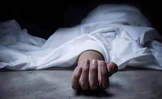 خمسيني يجهز على زوجته الحامل وهي نائمة ￼