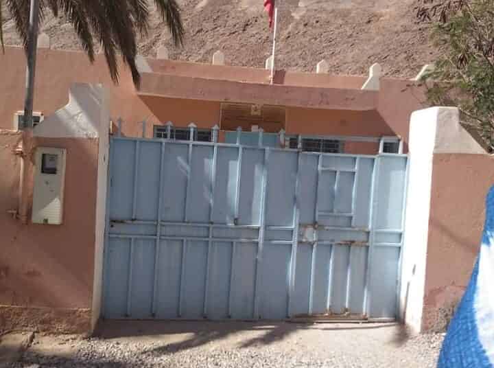 أزيد من 10.000 نسمة بدون طبيب بجماعة تسينت