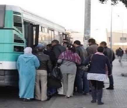 المصالح الأمنية  تحقق في فوضى وعنف بحافلة للنقل الحضري