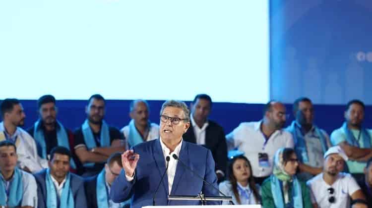 أخنوش: الأغلبية منسجمة وخدامة للمغاربة كاملين والحكومة خدات دروس من تجارب سابقة قادها للأسف منطق الولاء الحزبي￼￼￼