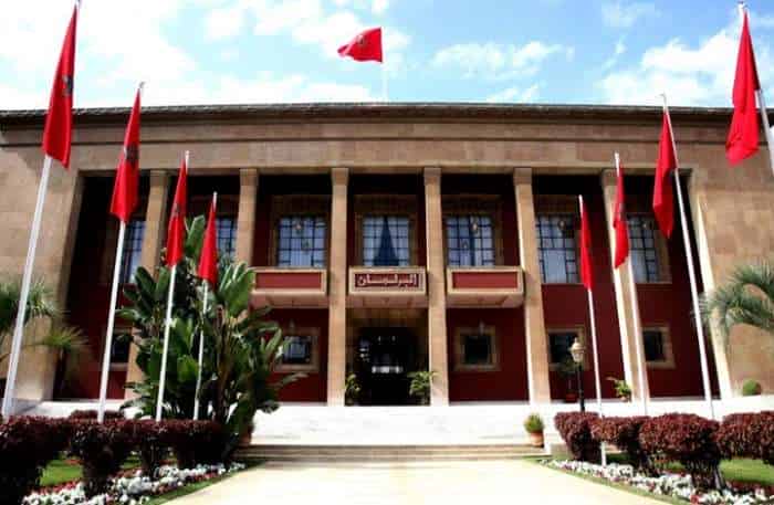 عقلية بعض المسؤولين والمنتخبين لازالت تعرقل الإستثمار في بلادنا