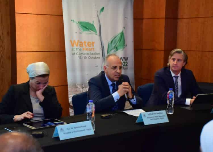 د. سويلم فى جلسة “مشروع تعزيز التكيف مع المناخ بالساحل الشمالي ودلتا النيل