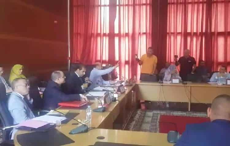 نقاش ساخن بدورة المجلس الإقليمي لكلميم”فيديو”