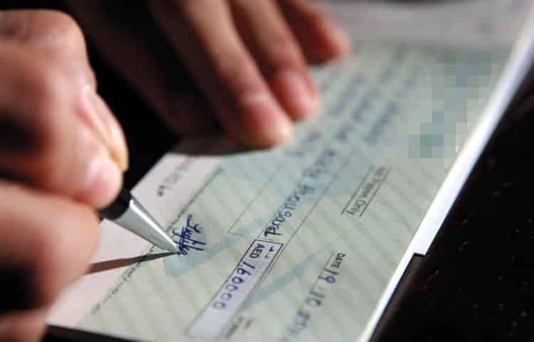 اعتقال رئيس جماعة بسبب شيك قيمته 20 مليون سنتيم