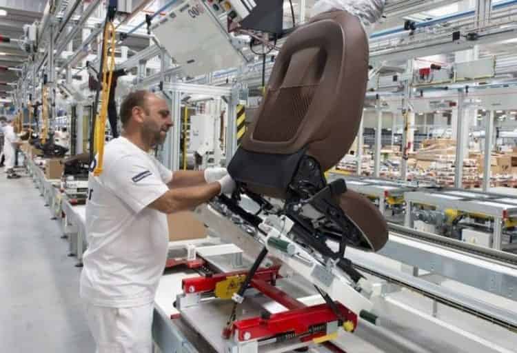 صناعة السيارات: توقيع بروتوكول اتفاق يتعلق بإنشاء مصنع جديد بسلا